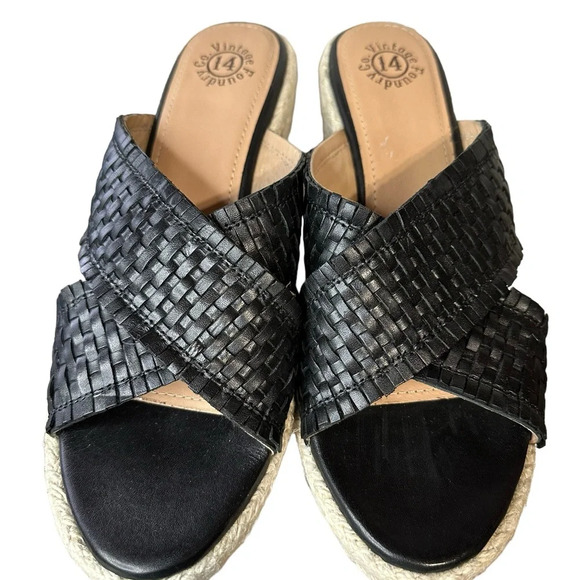 Vintage Foundry Co. Women’s Lorie Wedge Sandal in Black Size 9 - Picture 2 of 7